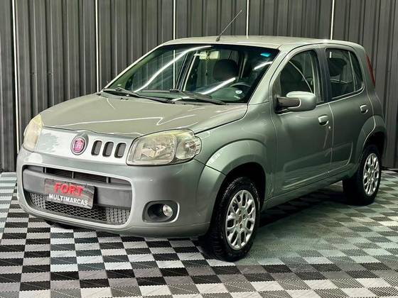 FIAT UNO 1.0 EVO VIVACE 8V FLEX 4P MANUAL FIAT UNO 1.0 EVO VIVACE 8V FLEX 4P MANUAL